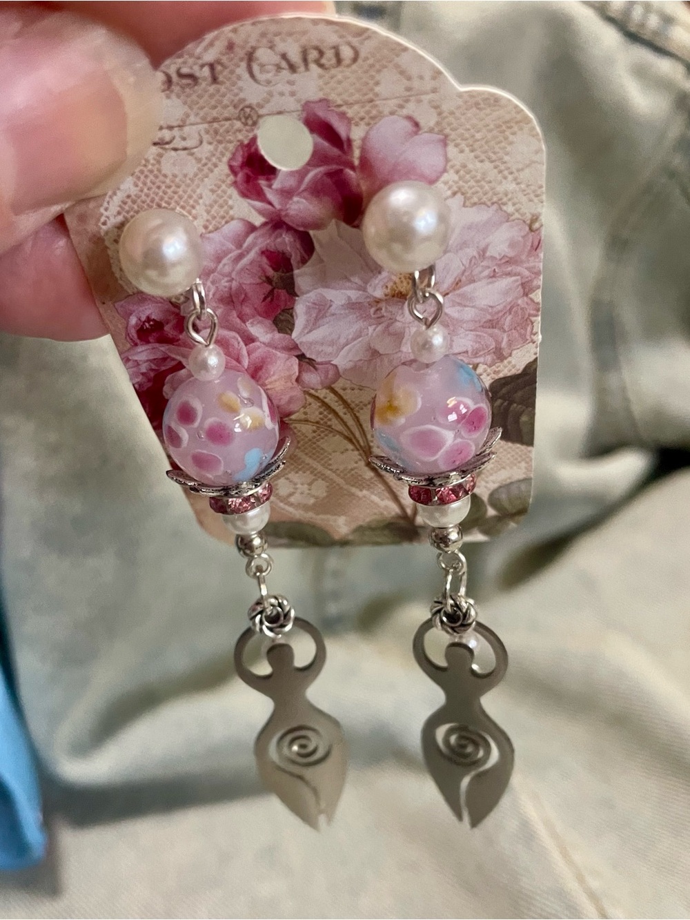 Hand Crafted Pink Floral Glass Bead Goddess Dangle Earrings with Pearls - Picture 4 of 5